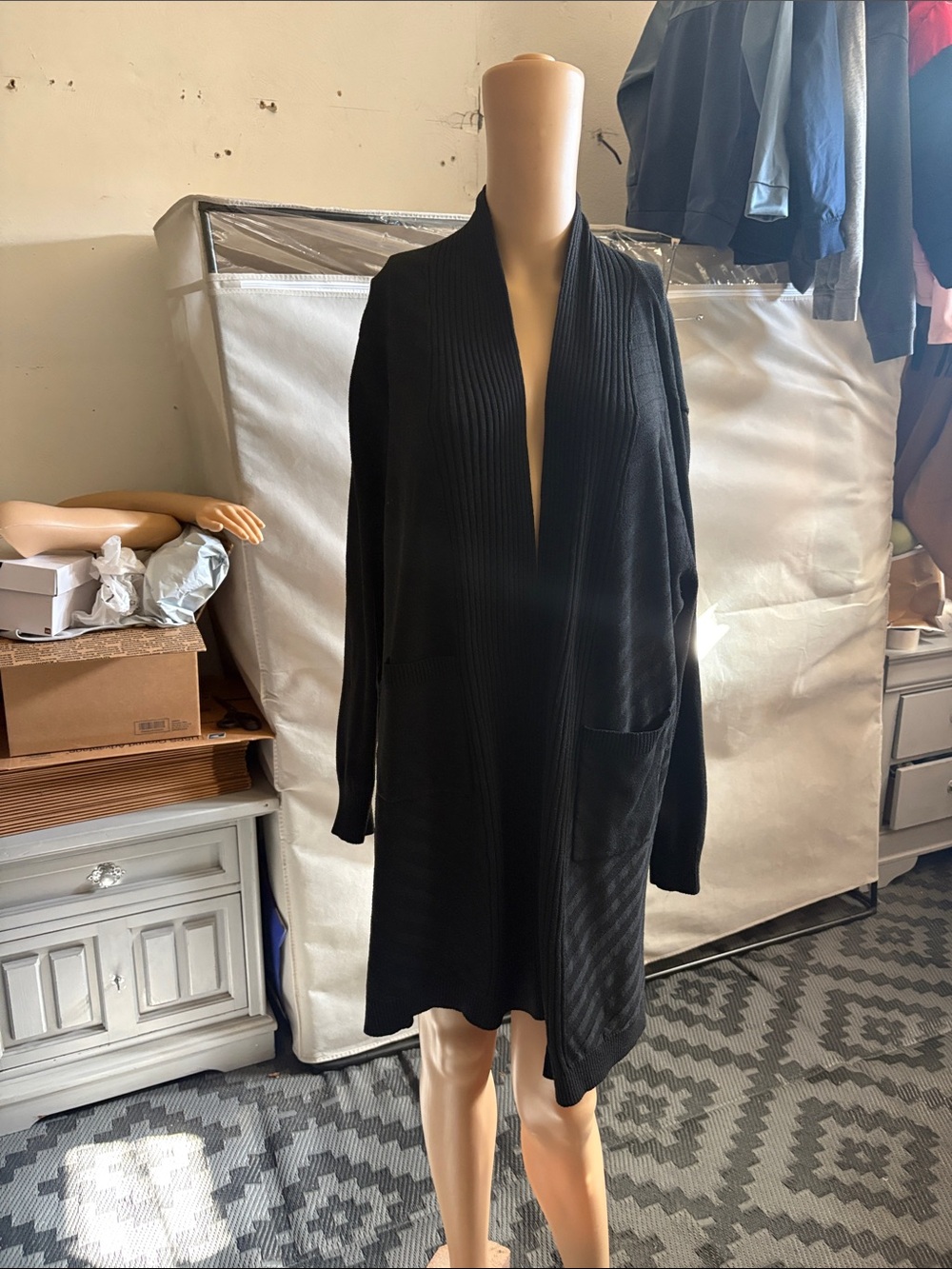Isabella Rodriguez Black Ribbed Open-Front Cardigan